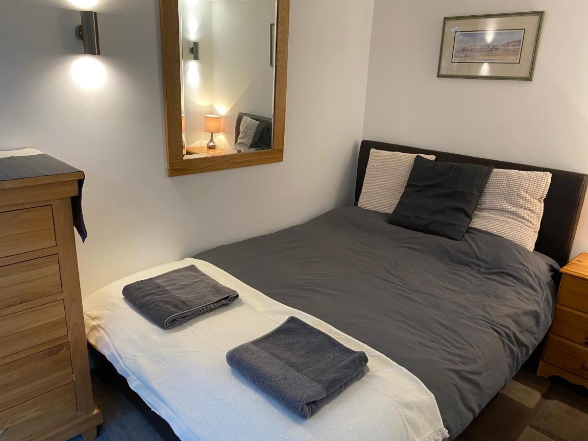 Delightful 1 Bedroom Chalet Throwleigh Eksteriør billede
